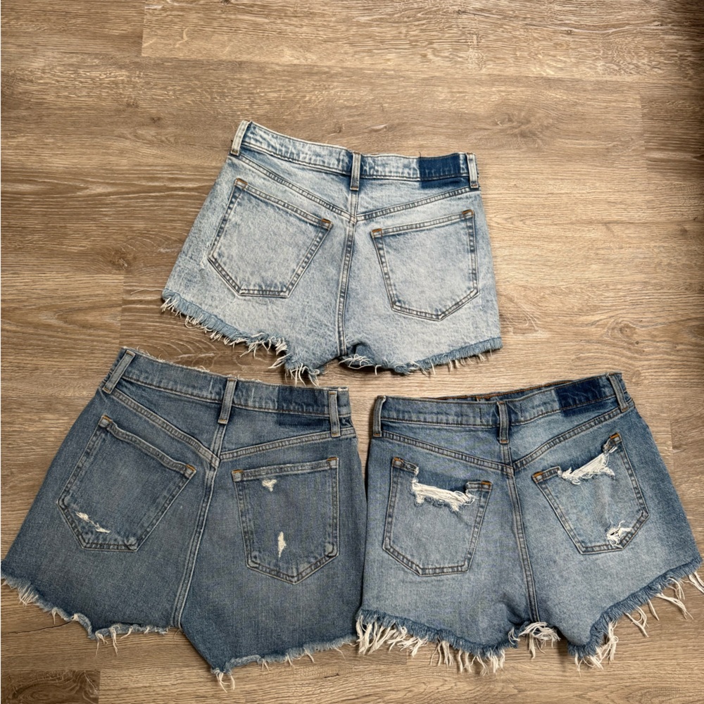 A&F Mom Shorts - Picture 2 of 5